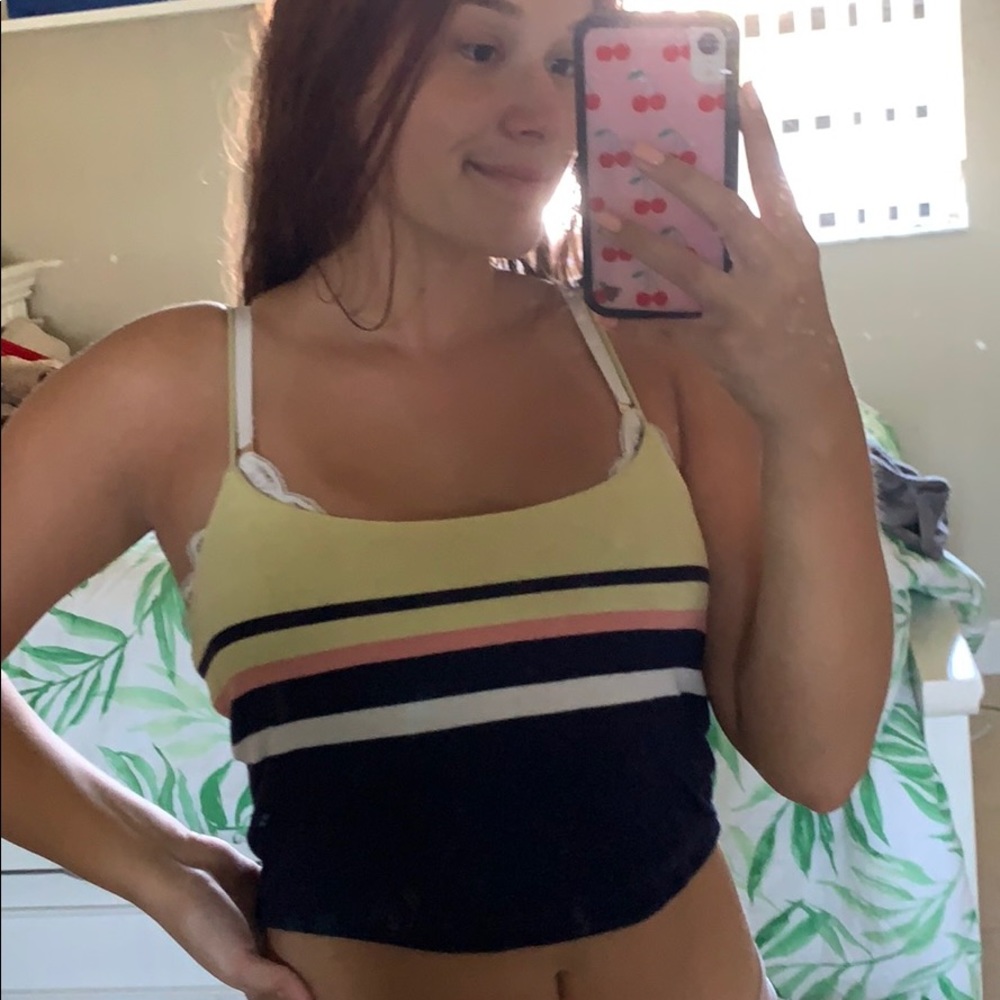 Cropped soft think strap tank top